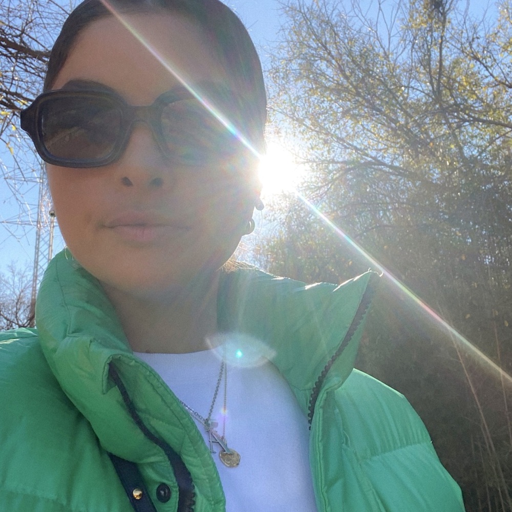 Meet your Posher, Alejandra